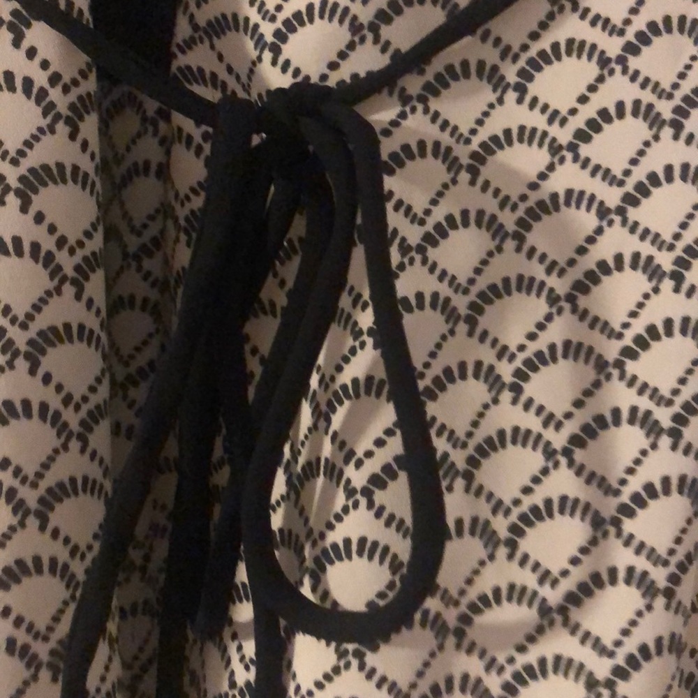 Dress - Picture 2 of 6